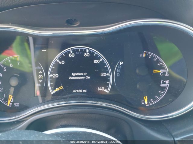 1C4RJEAG0JC193571 Jeep Grand Cherokee Laredo E 4x2