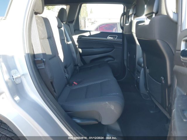 1C4RJEAG0JC193571 Jeep Grand Cherokee Laredo E 4x2