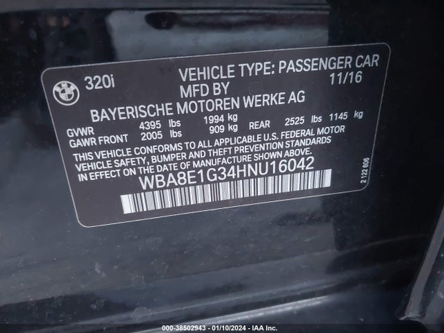 BMW 320i 2017 WBA8E1G34HNU16042 Image 9