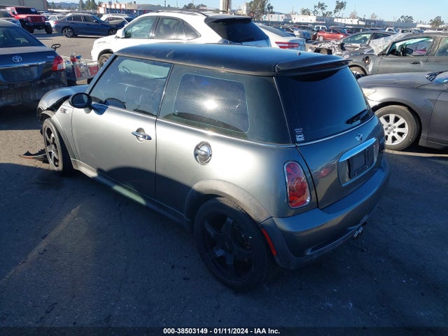 2002 MINI COOPER S WMWRE334X2TD54960 Photo 2