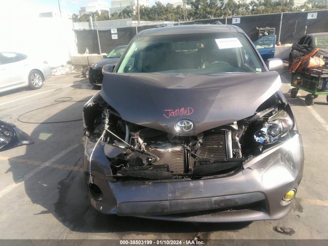 2014 TOYOTA SIENNA SE 8 PASSENGER VIN: 5TDXK3DC7ES504659