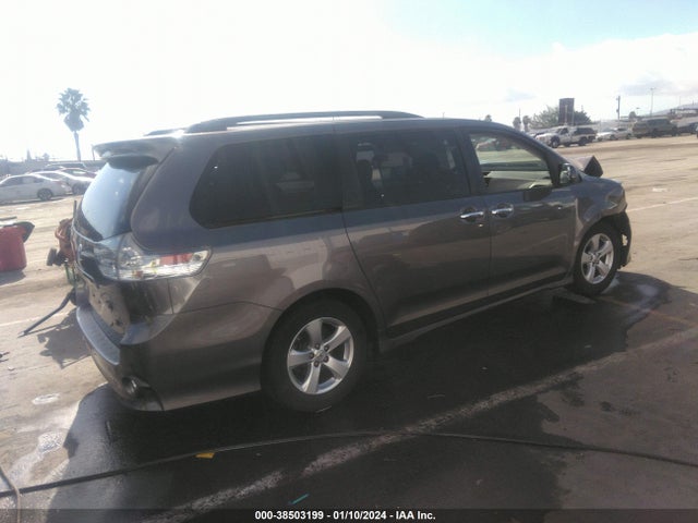 2014 TOYOTA SIENNA SE 8 PASSENGER VIN: 5TDXK3DC7ES504659
