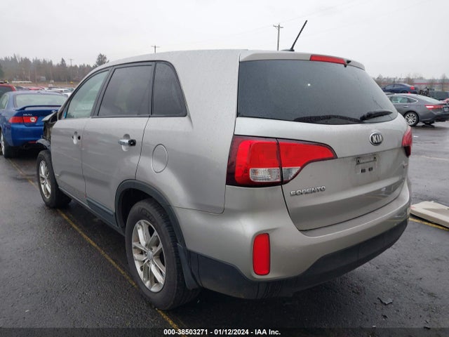 KIA SORENTO LX 2014 5XYKTCA66EG486349 Image 3