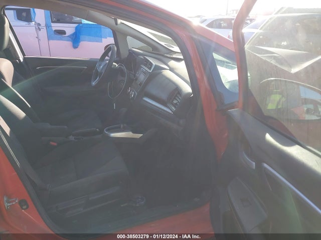 Honda FIT LX 2018 3HGGK5H40JM714434 Image 5