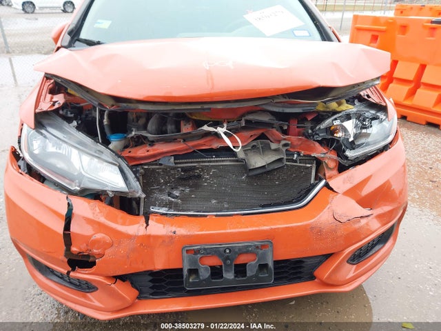 Honda FIT LX 2018 3HGGK5H40JM714434 Image 6