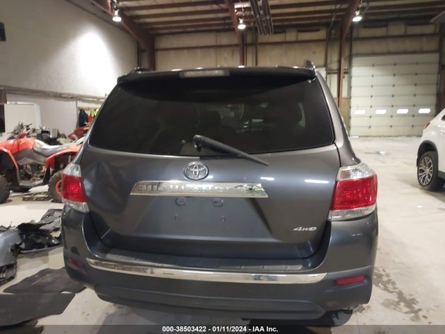 2012 TOYOTA HIGHLANDER BASE V6 VIN: 5TDBK3EHXCS127925