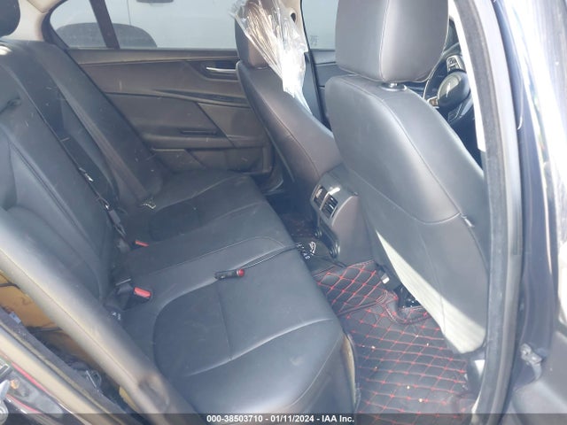2017 JAGUAR XE SAJAR4BG3HA974381 Photo 7