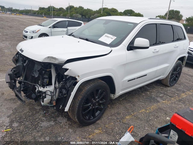 1C4RJEAG0JC407832 Jeep Grand Cherokee Altitude 4x2