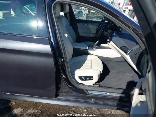BMW 540i Xdrive 2018 WBAJE7C54JWC57537 Image 5