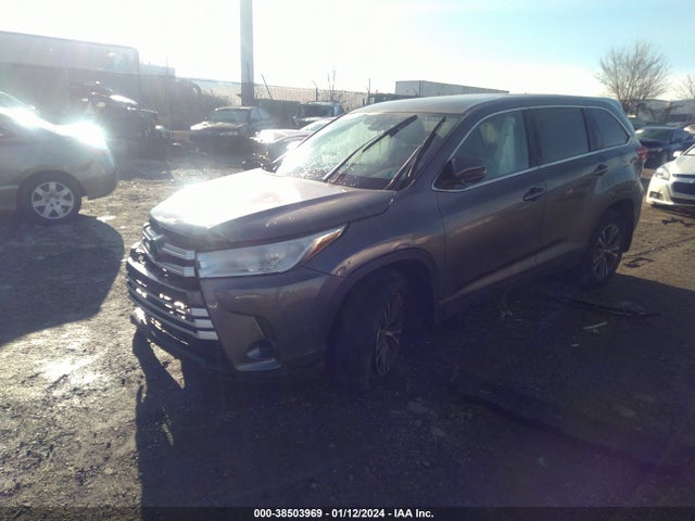 Toyota Highlander Le 2019 5TDBZRFH4KS740778 Image 2