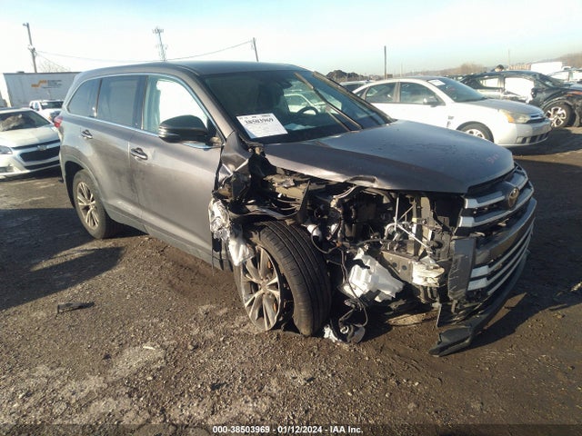 Toyota Highlander Le 2019 5TDBZRFH4KS740778 Image 6