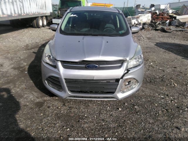 1FMCU9GX6EUD90980 Ford ESCAPE SE