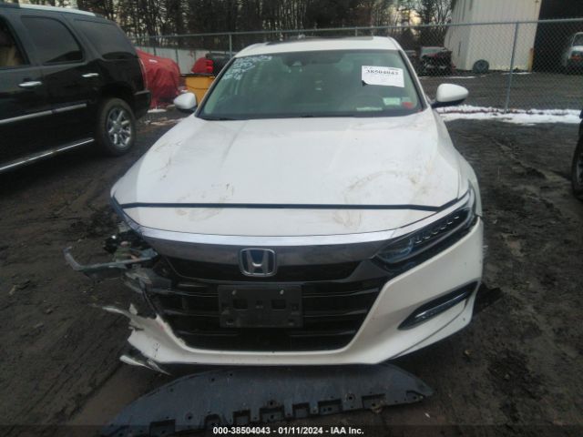 1HGCV3F41JA015677 Honda Accord Hybrid Ex