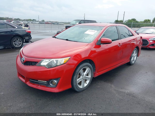 Toyota CAMRY SE 2014 4T1BF1FK2EU801823 Image 2