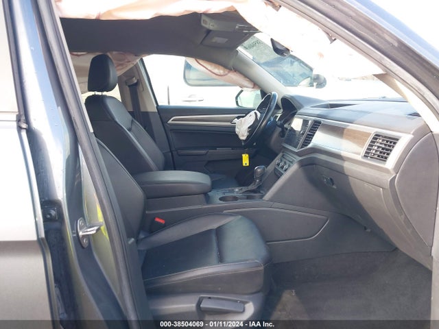 1V2FR2CA0JC555660 Volkswagen Atlas 3.6l V6 Se W/technology