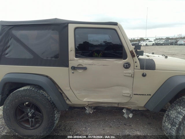 1C4AJWAGXHL658063 Jeep Wrangler Sport 4x4