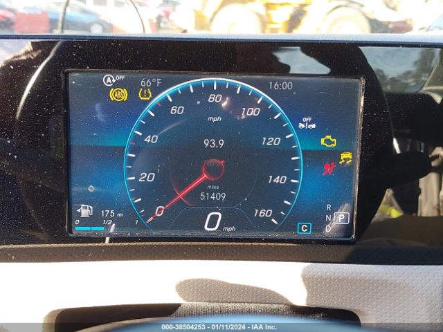 WDD3G4EB7KW019581 Mercedes-Benz A 220