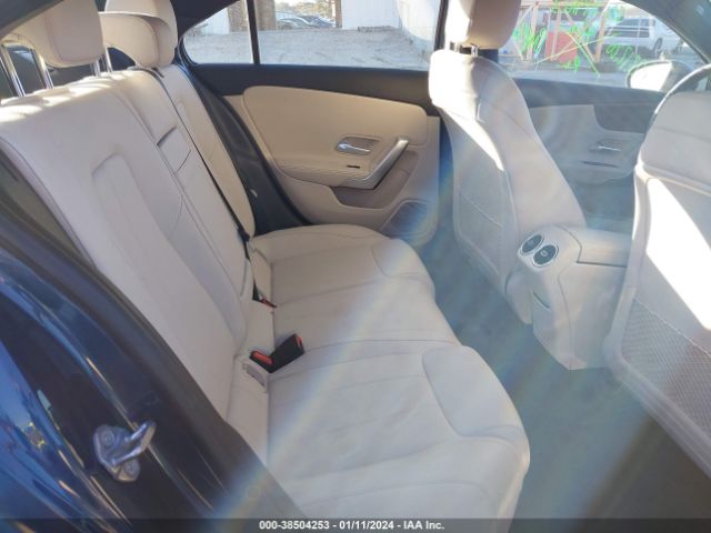 WDD3G4EB7KW019581 Mercedes-Benz A 220