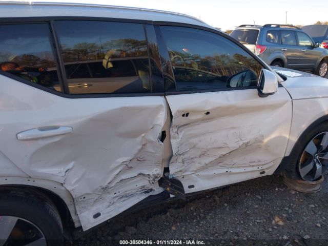 YV4AC2HK7L2321780 Volvo Xc40 T4 Momentum