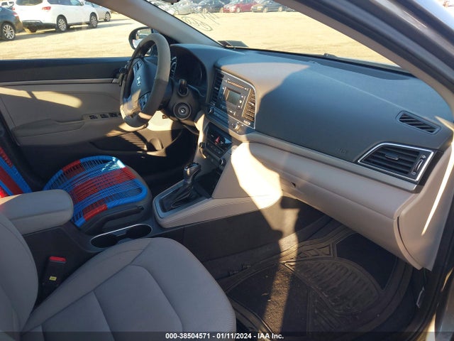 Hyundai ELANTRA SE 2018 KMHD74LF9JU595294 Image 5
