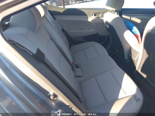 Hyundai ELANTRA SE 2018 KMHD74LF9JU595294 Image 8
