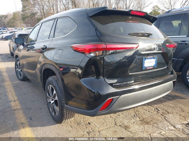 Toyota Highlander Xle 2021 5TDGZRAH0MS057914 Image 3