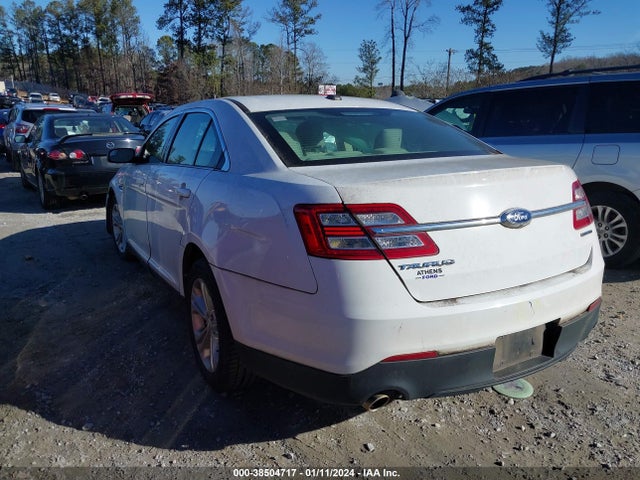 Ford TAURUS SE 2019 1FAHP2D81KG110288 Image 3