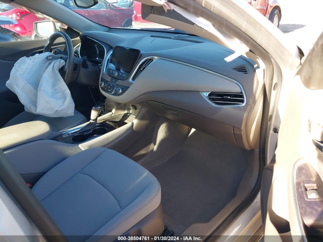 Chevrolet MALIBU 1LT 2017 1G1ZE5ST5HF259694 Image 5