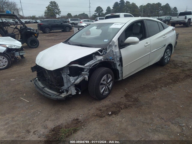 Toyota Prius Four 2017 JTDKARFU8H3530473 Image 2