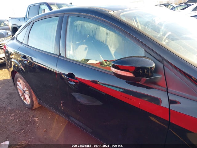 Ford FOCUS SE 2016 1FADP3F23GL403640 Image 14