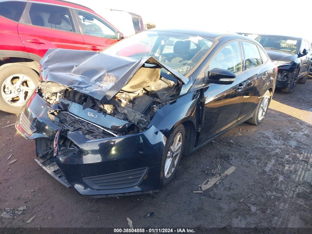 Ford FOCUS SE 2016 1FADP3F23GL403640 Image 2