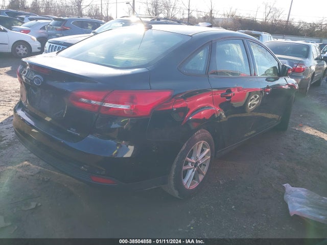 Ford FOCUS SE 2016 1FADP3F23GL403640 Image 4