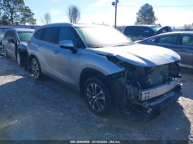 Toyota Highlander Xle 2022 5TDGZRAH6NS543211 Image 1