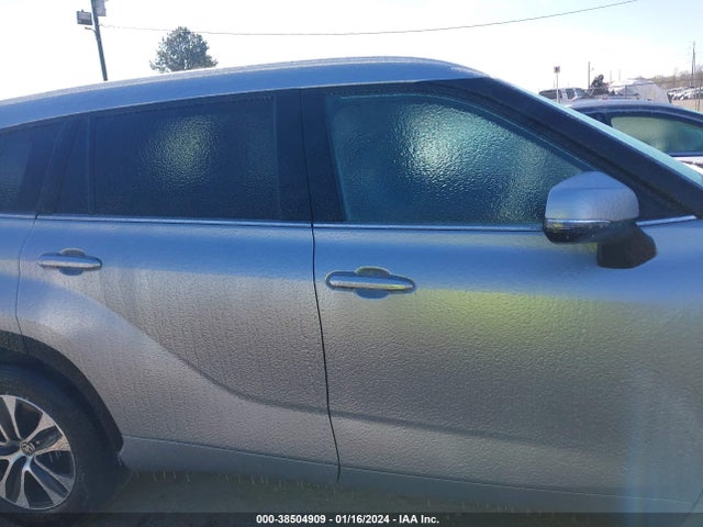 Toyota Highlander Xle 2022 5TDGZRAH6NS543211 Image 14