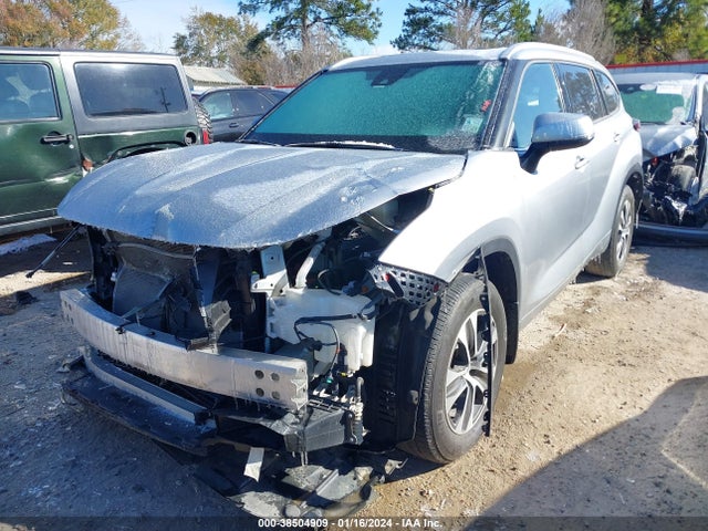 Toyota Highlander Xle 2022 5TDGZRAH6NS543211 Image 6