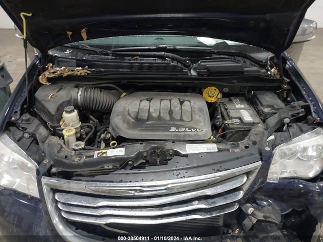 2C4RC1CG2ER144059 Chrysler Town & Country Touring-l