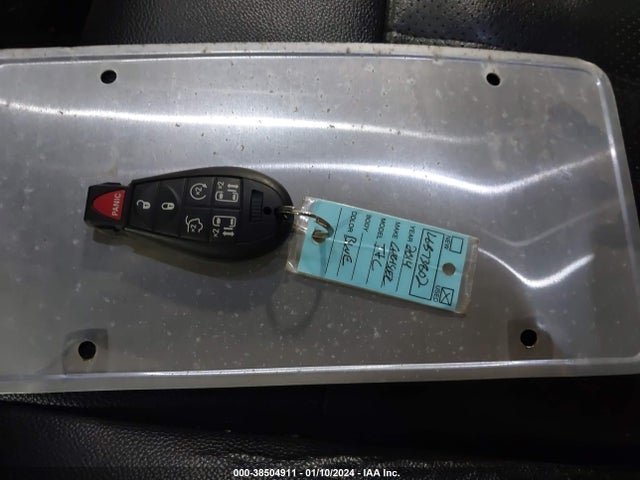 2C4RC1CG2ER144059 Chrysler Town & Country Touring-l