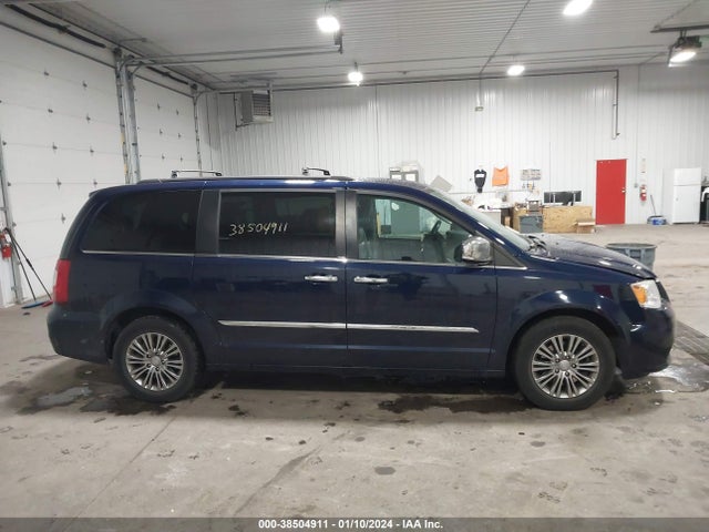 2C4RC1CG2ER144059 Chrysler Town & Country Touring-l
