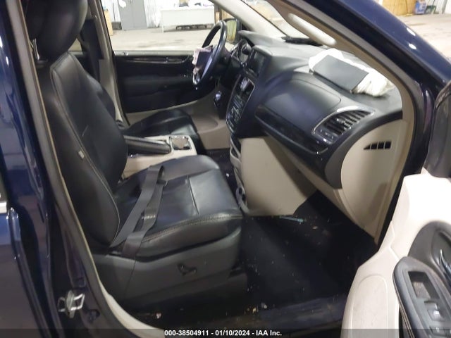 2C4RC1CG2ER144059 Chrysler Town & Country Touring-l