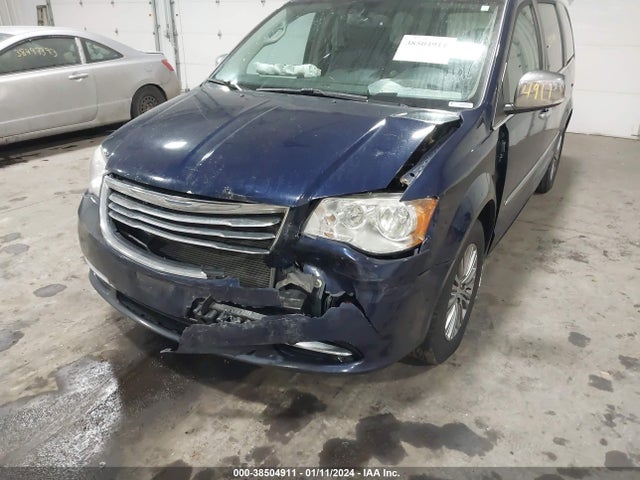 2C4RC1CG2ER144059 Chrysler Town & Country Touring-l