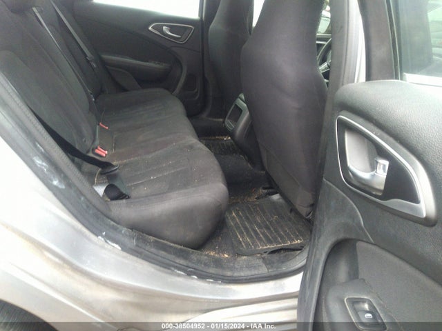 Chrysler 200 Limited 2015 1C3CCCAB4FN684900 Image 8