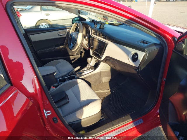 2018 TOYOTA COROLLA LE VIN: 2T1BURHE6JC009973