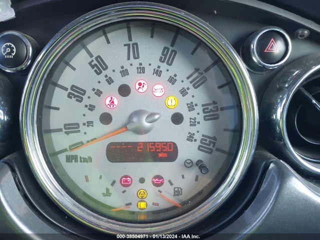 2006 MINI COOPER WMWRC33526TK68415 Photo 6