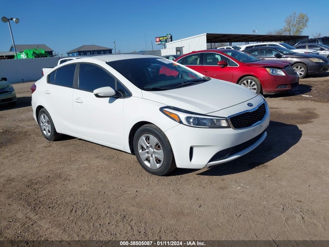 KIA FORTE LX 2018 3KPFK4A79JE271333 Image 1