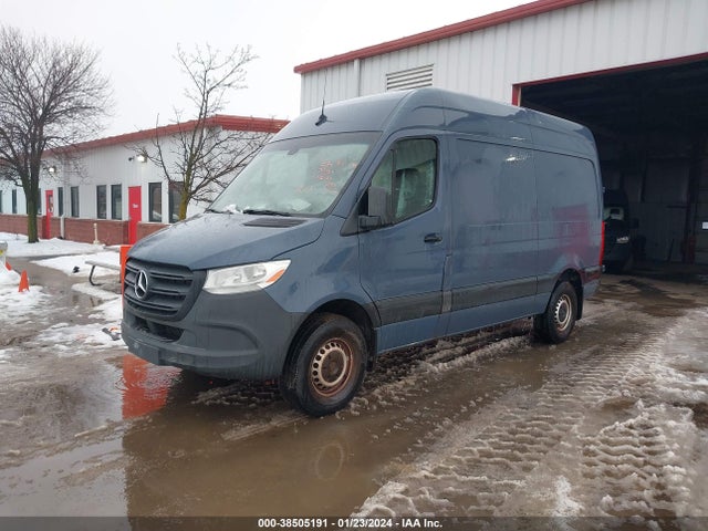 WD4PF0CD7KP061020 Mercedes-Benz om 642 with brake assist