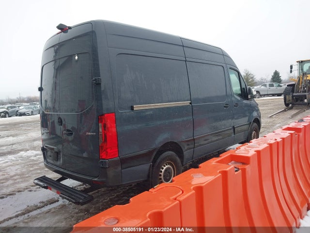 WD4PF0CD7KP061020 Mercedes-Benz om 642 with brake assist