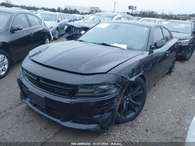 2C3CDXHG9JH196985 Dodge Charger Sxt Plus Rwd