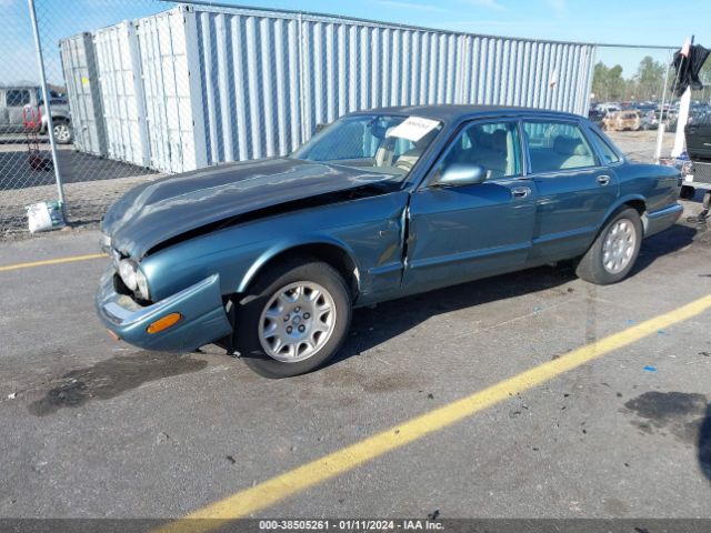 2001 JAGUAR XJ SAJDA14C81LF32352 Photo 1