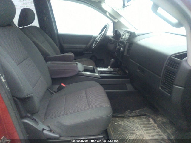 Nissan TITAN SV 2014 1N6AA0CC4EN519812 Image 5
