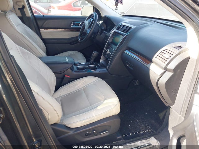 2016 FORD EXPLORER PLATINUM VIN: 1FM5K8HT7GGC99528